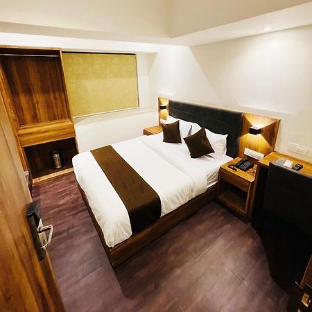 Hotel Hilton Suites มุมไบ ภายนอก รูปภาพ