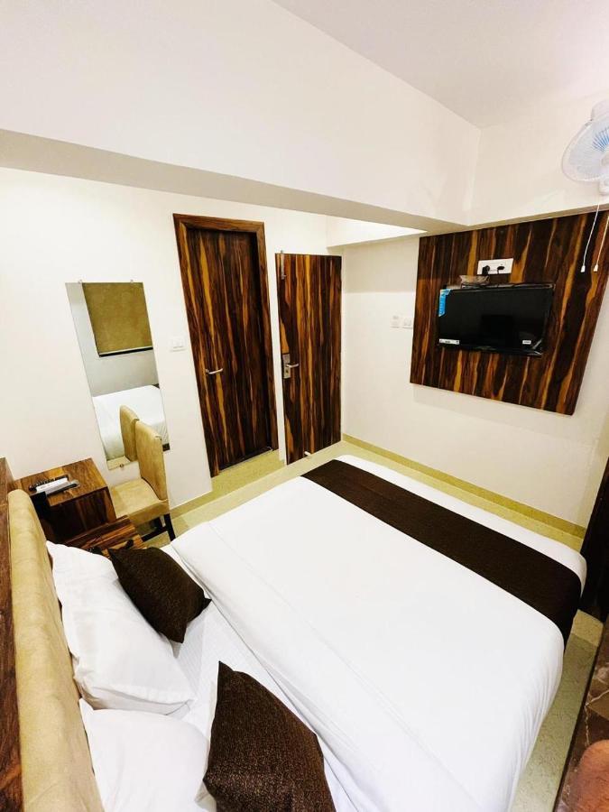 Hotel Hilton Suites มุมไบ ภายนอก รูปภาพ
