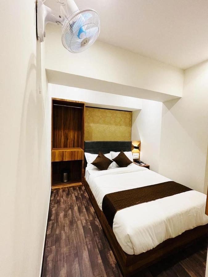 Hotel Hilton Suites มุมไบ ภายนอก รูปภาพ